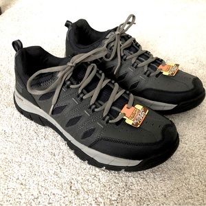 NWT Men’s Skechers Memory Foam Hidden Asset Sneaker, Charcoal/Black, Size 10.5